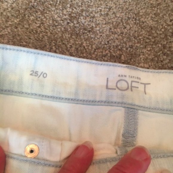 LOFT Denim"Jean"  Skirt EUC - Picture 2 of 3